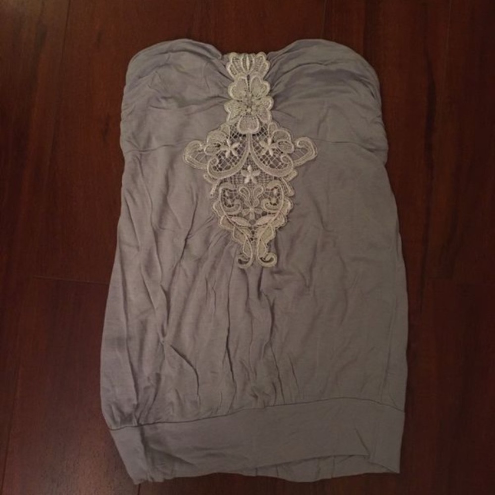 Ladies sleeveless size Small top